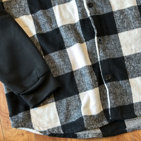 NWT🌟WEST49💫Men’s Black/White Checkered Button-Up Shacket/Hoodie - Picture 5 of 11